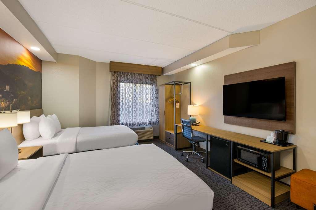 Clarion Pointe Sevierville-Pigeon Forge Ruang foto