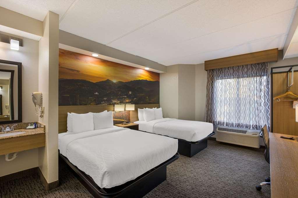 Clarion Pointe Sevierville-Pigeon Forge Ruang foto