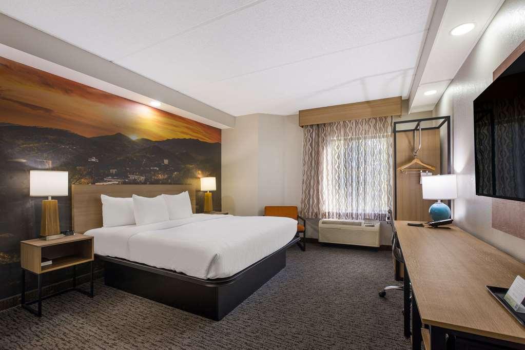 Clarion Pointe Sevierville-Pigeon Forge Ruang foto
