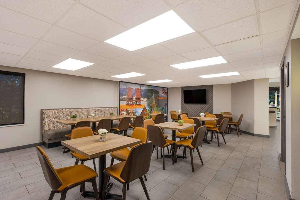 Clarion Pointe Sevierville-Pigeon Forge Restoran foto
